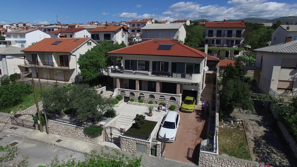 Biuk Apartments Novi Vinodolski Exterior foto